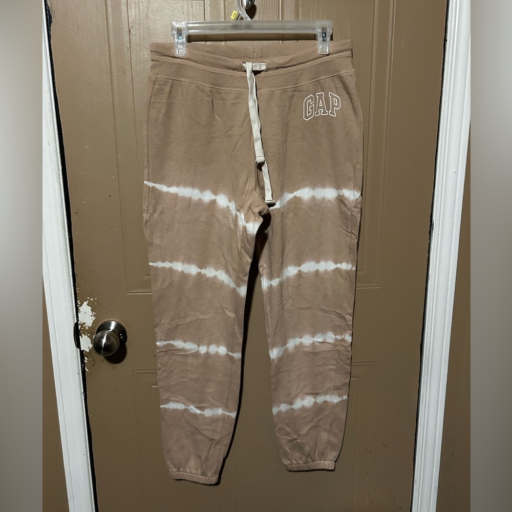 Sweatpants 
Gap